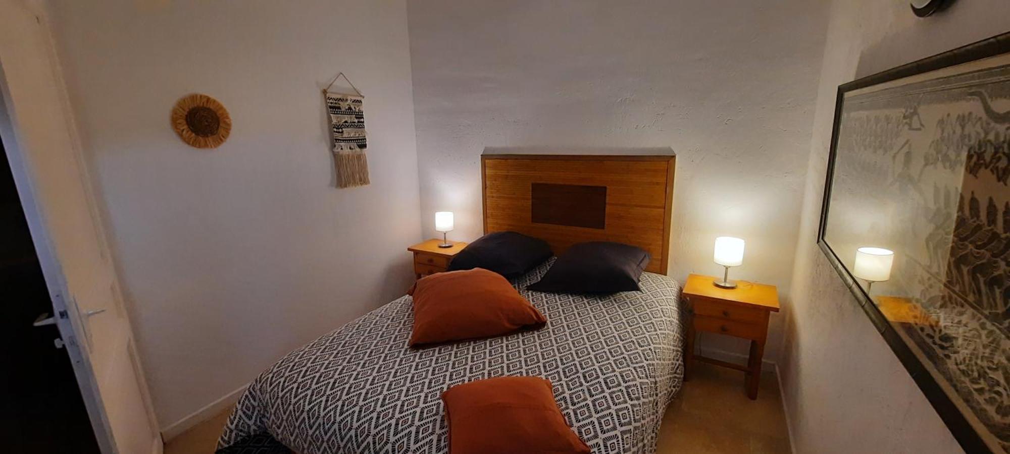 Domaine Des Francobelges - Appartements Lauris Exterior foto